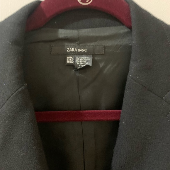 Zara Basic Black heavy weight winter blazer - fitted and cropped - Picture 4 of 4